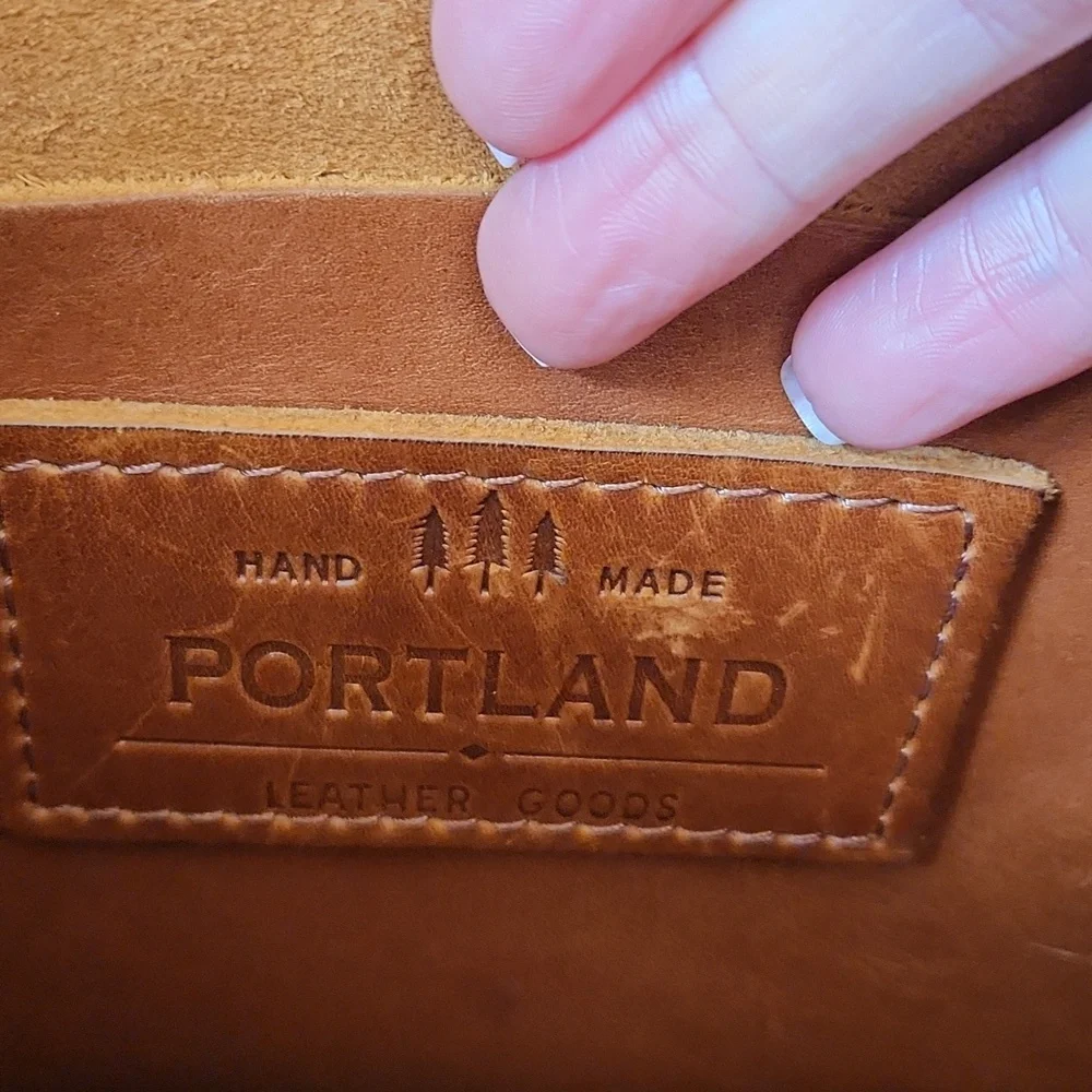 Portland Leather Goods purse - Picture 10 of 11